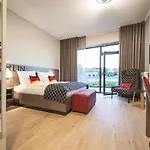 Gaestehaus Der Zvoove Akademie Hotel
